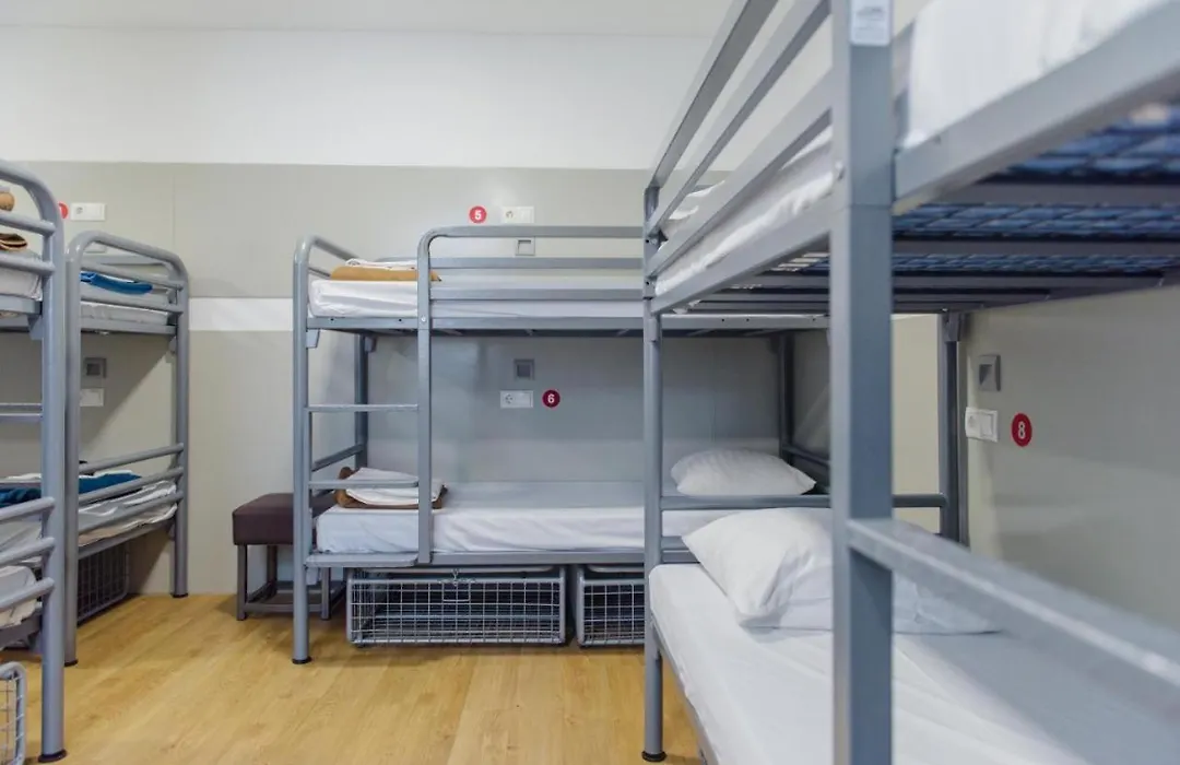 Hostel Warmoes Amsterdam-1